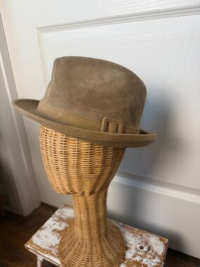 Vintage Dobbs Genuine Suede Fedora Hat – Classic Tan| Made in USA